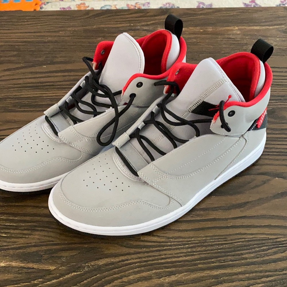 Jordan fadeaway wolf grey